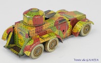 Foreign SI Auto-mitrailleuse camouflage m�canique en t�le.